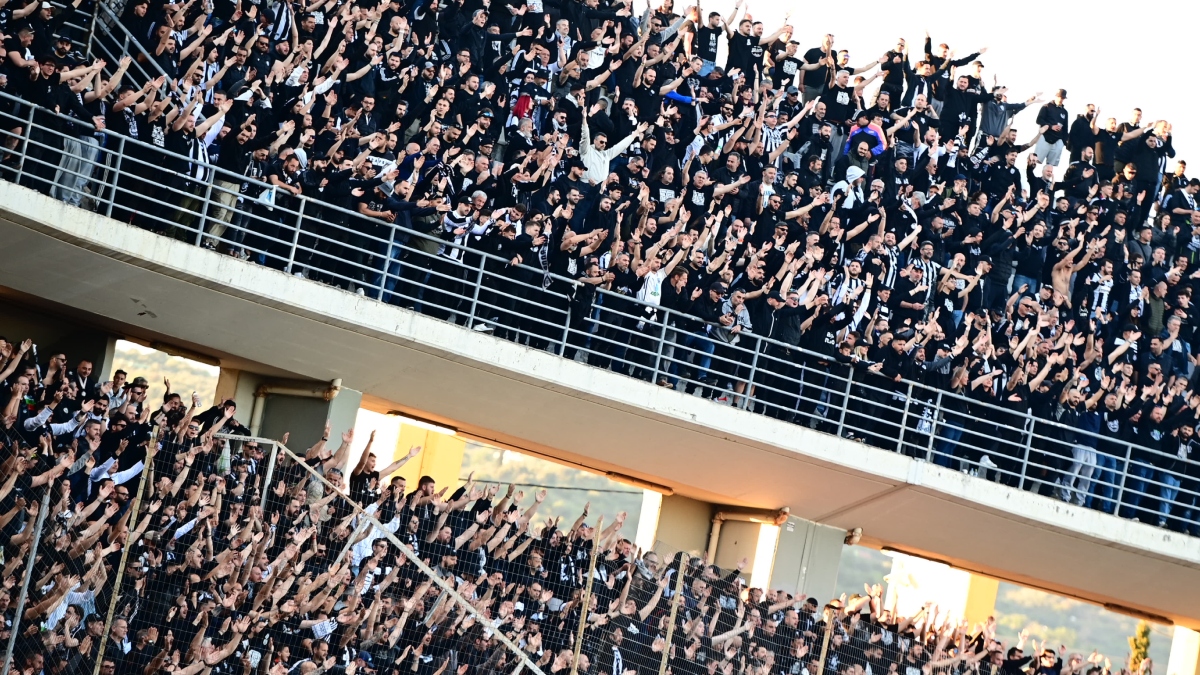 ΠΑΟΚ – ΟΦΗ: Ένταση με την αστυνομία και προβλήματα εισόδου στο Πανθεσσαλικό (Βίντεο)