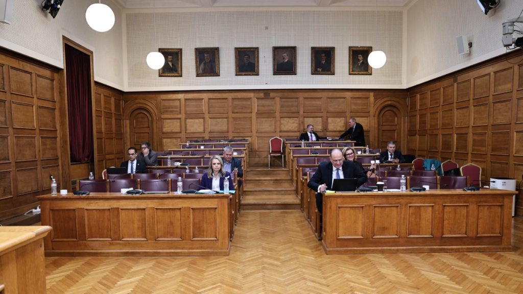 ΟΠΕΚΕΠΕ: Στις 20 Απριλίου συνεδριάζει εκ νέου η επιτροπή Δεοντολογίας για άρση ασυλίας για Αθανασίου και Χατζηβασιλείου