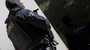 Κέρκυρα: Χειροπέδες σε 23χρονο – Προσπάθησε να ξεφορτωθεί κοκαΐνη σε έλεγχο