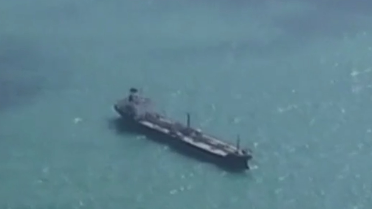 Πυρά από τους Φρουρούς της Επανάστασης σε δύο τάνκερ που προσπάθησαν να περάσουν τα Στενά του Ορμούζ (ηχητικά ντοκουμέντα)