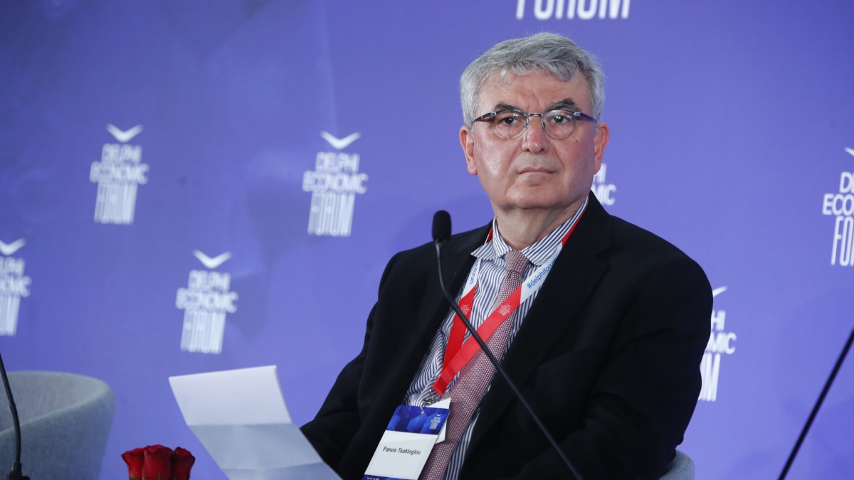 Τσακλόγλου: «Στην Ελλάδα έχουμε υψηλές αμυντικές δαπάνες – Η εποχή της στήριξης από τις ΗΠΑ έχει τελειώσει»