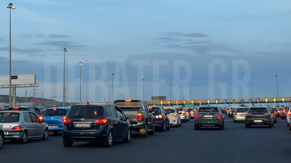 Συνεχίζεται η επιστροφή των εκδρομέων του Πάσχα – Αυξημένη η κίνηση στην Αθηνών-Κορίνθου