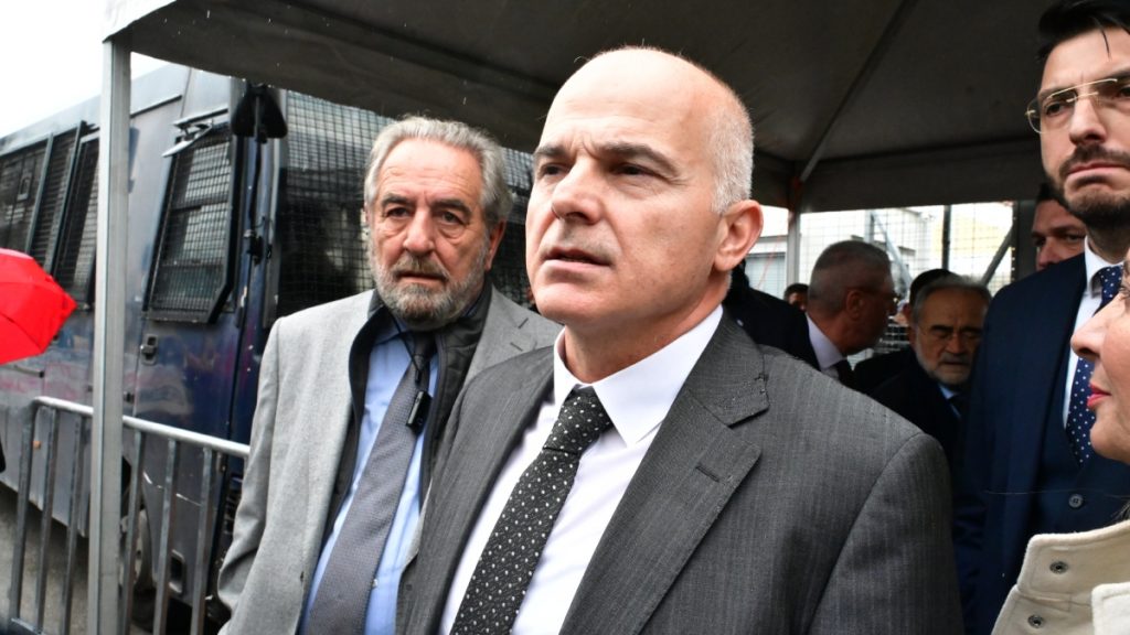 Ψαρόπουλος – Δίκη για τα Τέμπη: “Τουλάχιστον 500 άτομα στην αίθουσα – Απολύτως δικαιολογημένες οι αντιδράσεις των συγγενών”