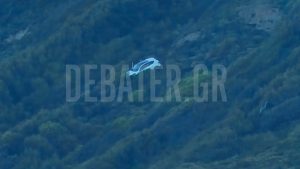 Ρόδος: Σώθηκε από θαύμα οδηγός που έπεσε σε γκρεμό 60 μέτρων (φωτογραφίες + βίντεο)