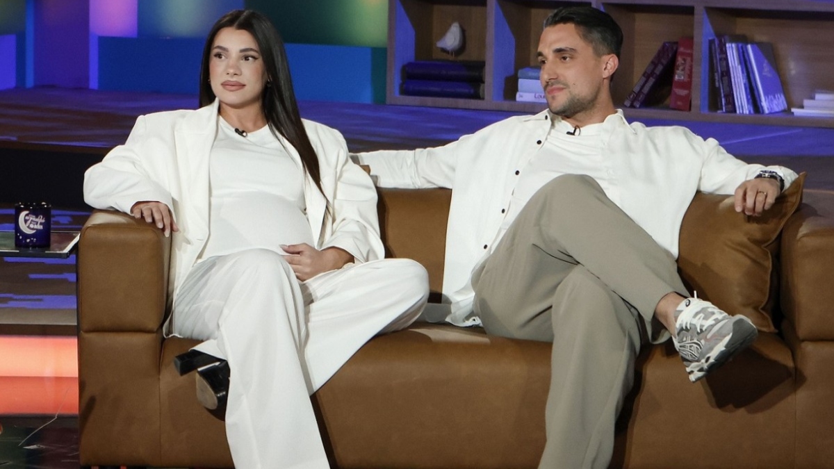 Μαριαλένα Ρουμελιώτη – Σάκης Κατσούλης: «Δεν ήταν καν στα πλάνα μας να καλέσουμε τον Τριαντάφυλλο στον γάμο»