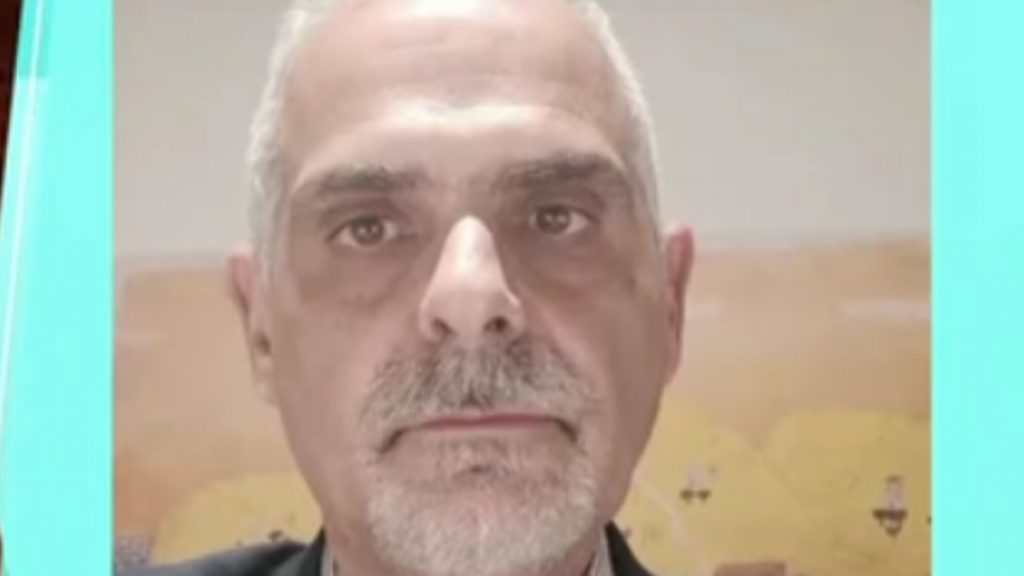 Εξάρχεια: “Είναι σοκαρισμένος, ήταν στοχευμένη ενέργεια” – Τι λέει ο Νίκος Ρουσόπουλος για τον ξυλοδαρμό του γιου του