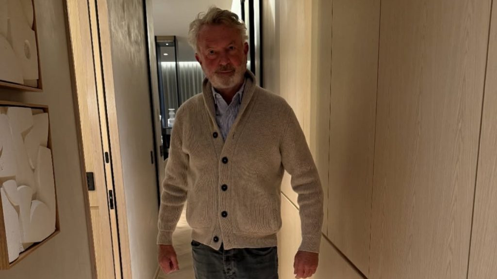 Σαμ Νιλ: Ξεπέρασε τον καρκίνο μέσω πολύ ακριβής θεραπείας – «Είμαι πάρα πολύ ενθουσιασμένος»