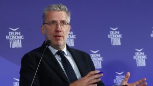 Άκης Σκέρτσος: Ο εξωραϊσμός του παρελθόντος και το στρατηγικό αδιέξοδο του ΠΑΣΟΚ