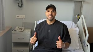 Κώστας Σλούκας: “Μετράω αντίστροφα, θα γυρίσω σύντομα” – Τι ζήτησε από τον κόσμο του Παναθηναϊκού