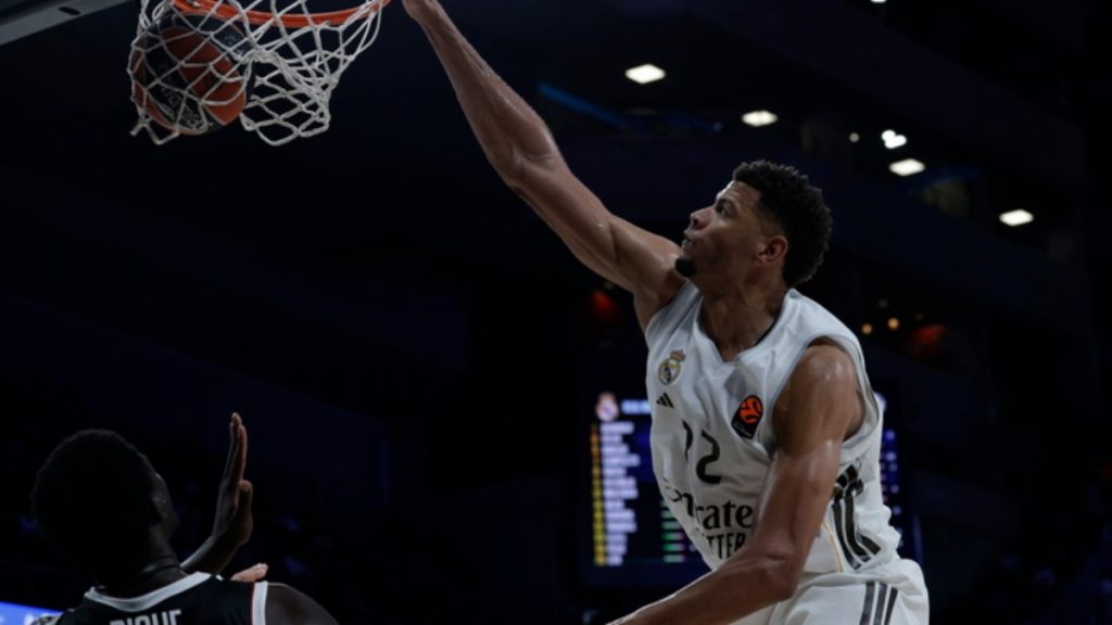 Έντι Ταβάρες: Η ανακοίνωση της Ρεάλ για τον τραυματισμό του – Πόσο διάστημα αναμένεται να λείψει