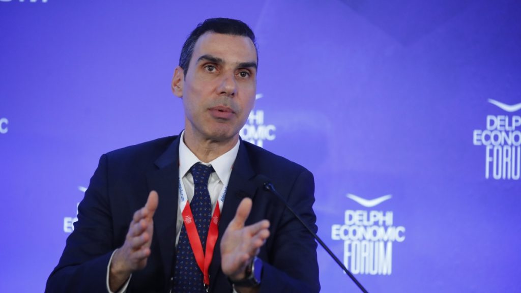 Θεμιστοκλέους: “5.000 προσλήψεις μόνιμου προσωπικού και 3.000 προσλήψεις επικουρικού προσωπικού το 2026 για την Υγεία”