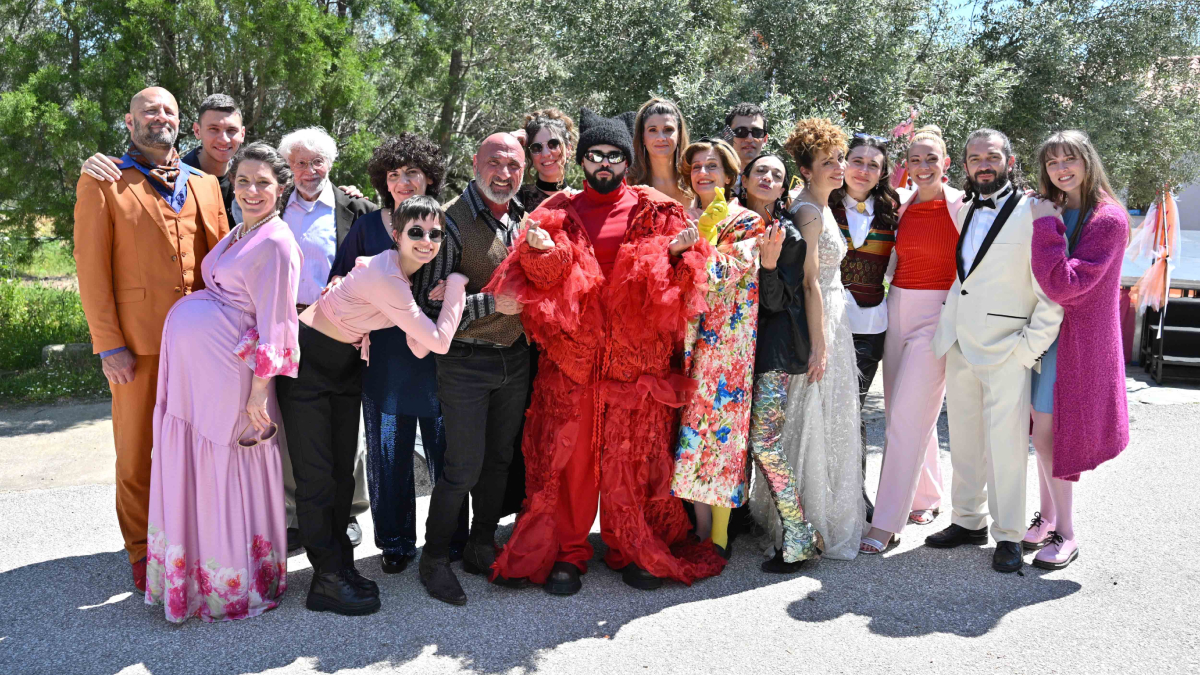 ΕΡΤ1 – «Το Παιδί»: Ο Akylas εισβάλλει στη σειρά και το Νεοχώρι χορεύει στον ρυθμό του «Ferto» (pics)