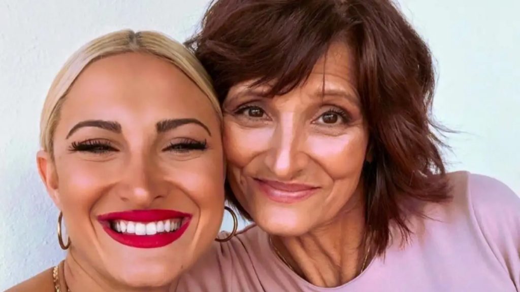 Ιωάννα Τούνη: 4 χρόνια από τον θάνατο της μητέρας της – «Δεν υπάρχει ούτε μία μέρα που να μη σε σκεφτώ»