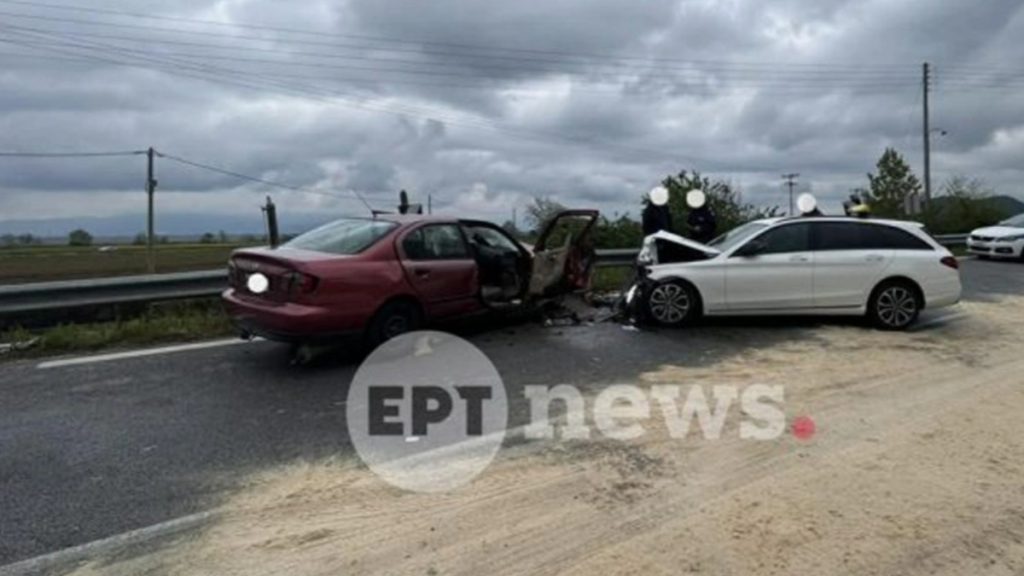 Θανατηφόρο τροχαίο στην Καβάλα: Αγκαλιά είχε το τρίχρονο αγγελούδι η μητέρα, με κακώσεις στη σπονδυλική στήλη ο 10χρονος γιος