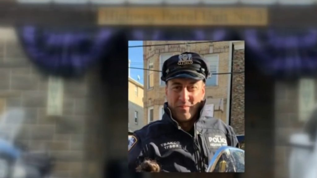 Νέα Υόρκη: Οδός ονομάστηκε “Anastasios Tsakos” προς τιμήν του Έλληνα αστυνομικού που έπεσε στο καθήκον