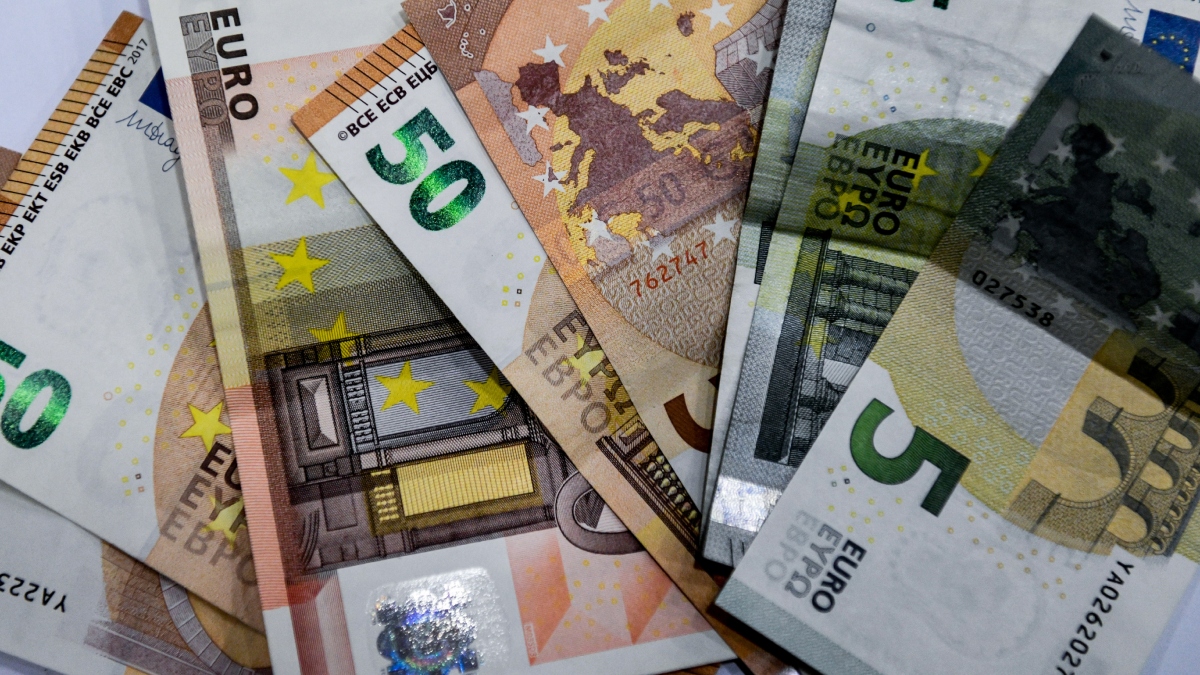 Οι πληρωμές από e-ΕΦΚΑ και ΔΥΠΑ την Μεγάλη Εβδομάδα – Ποιοι είναι οι δικαιούχοι