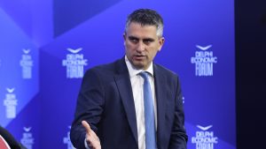 Δήμας: «Προτεραιότητα σε υποδομές, έρευνα και καινοτομία για την ενίσχυση της παραγωγικότητας»