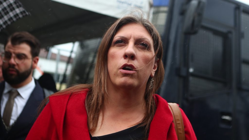 Κωνσταντοπούλου κατά Σεβαστίδη: «Είναι ο νέος εκπρόσωπος Τύπου του Μητσοτάκη»