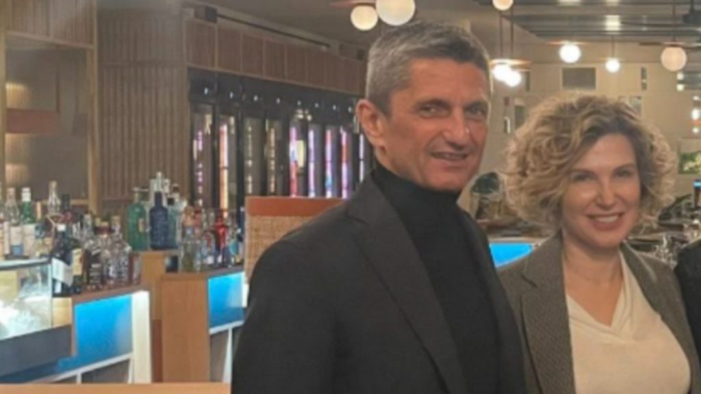 Ξέσπασμα από την σύζυγο του Ραζβάν Λουτσέσκου: «Εγώ και η κόρη μου καταλήξαμε να κρυβόμαστε κάτω από τα καθίσματα»