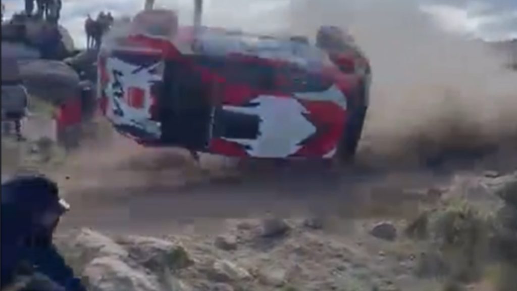 Σοκαριστικές σκηνές σε αγώνα ράλι στην Αργεντινή: Νεκρός θεατής μετά από εκτροχιασμό αυτοκινήτου (βίντεο)
