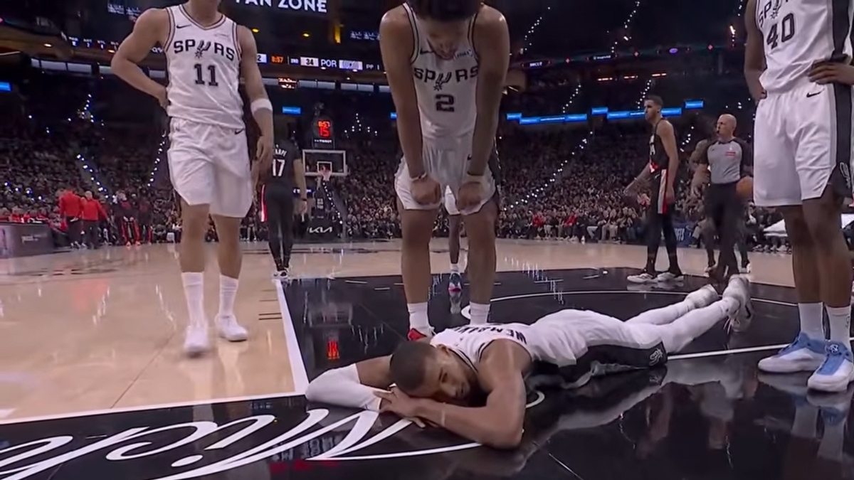 ΝΒΑ play-offs: «Τρομακτικός» τραυματισμός του Ουεμπανιάμα στην ήττα των Σπερς από τους Μπλέιζερς (βίντεο)