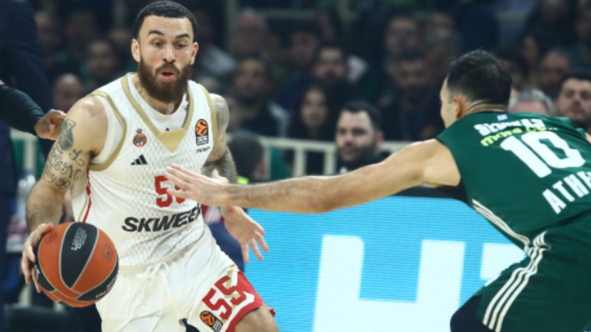 Μάικ Τζέιμς για Κώστα Σλούκα: «Ούτε μια μέρα στη ζωή του πιο γρήγορος από μένα»