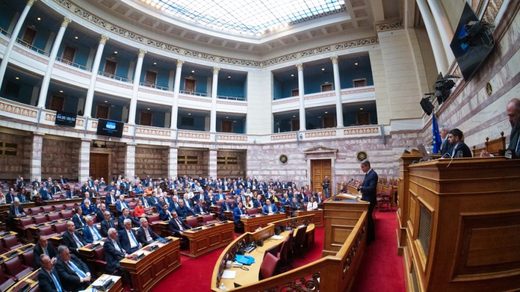Συνεδρίαση ΚΟ ΝΔ: Τα μηνύματα Μητσοτάκη και οι αιχμές βουλευτών – Η πολιτικός “Κοβέσι” και οι “εξαφανισμένοι” υπουργοί
