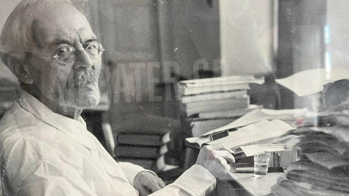 O απόγονος του Αντώνιου Λιγνού στο DEBATER: «Ήταν ο γιατρός των φτωχών – Ανακάλυψε τη θεραπεία του Καλαζάρ»