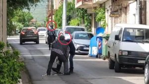 Ληστεία τράπεζας στην Τιθορέα: Πώς έπεσαν στα χέρια της ΕΛΑΣ οι 8 – Είχαν χειροβομβίδες, καλάσνικοφ και πιστόλια