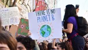 Πώς η κλιματική αλλαγή εντείνει την ανισότητα των φύλων εις βάρος των γυναικών