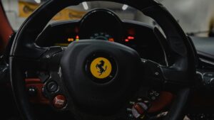  Η Ferrari παρουσίασε το πρώτο της πλήρως ηλεκτρικό μοντέλο, το Luce