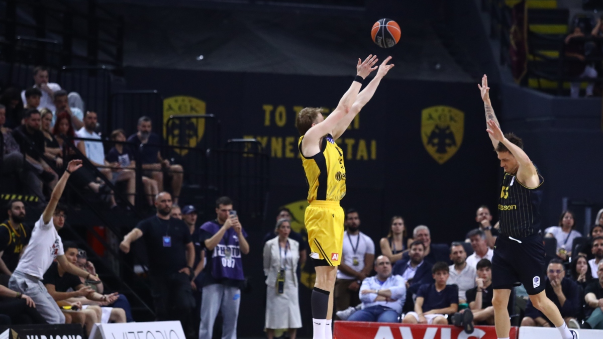 ΑΕΚ – Άρης 102-99: Επιβίωσε στο θρίλερ και προκρίθηκε στα ημιτελικά της Basket League