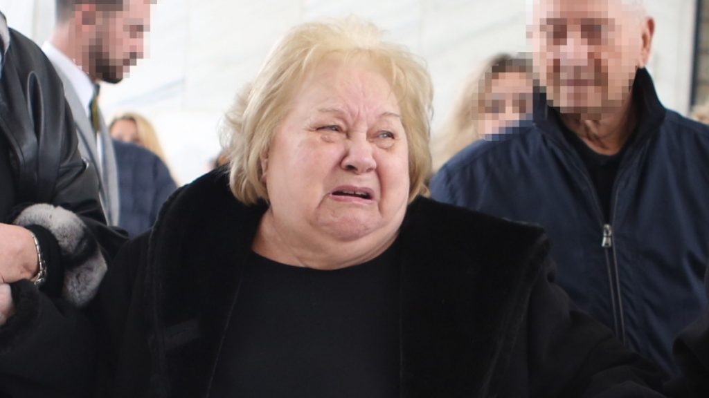Έφυγε από τη ζωή η μητέρα του Ιάσονα Τριανταφυλλίδη, Αγγελική Τσικμετζόγλου