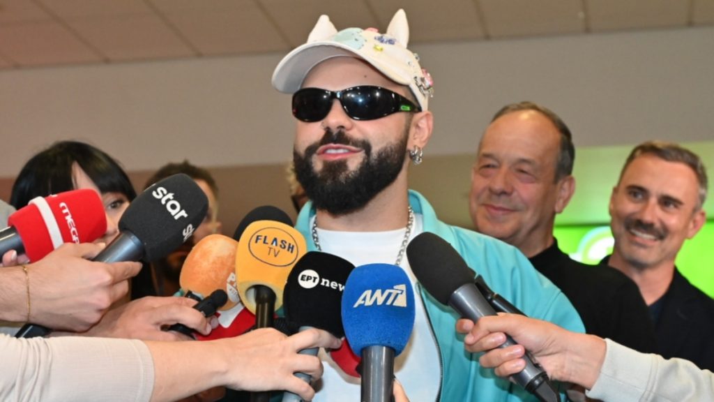 Στην Ελλάδα ο Akylas μετά τη 10η θέση στην Eurovision 2026 – «Το βράδυ είχα σύνδρομο εγκατάλειψης»