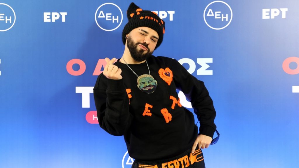 Ο συμβολισμός πίσω από τη χειρονομία του Akyla με τα δάχτυλα – Τι είναι η κορεάτικη καρδιά;