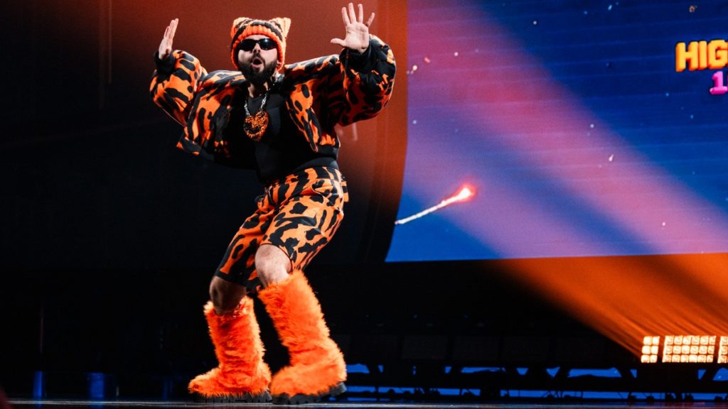 Eurovision 2026: Απόψε η Ελλάδα στον Α’ Ημιτελικό – Όλες οι λεπτομέρειες για τη σκηνική εμφάνιση του Akyla