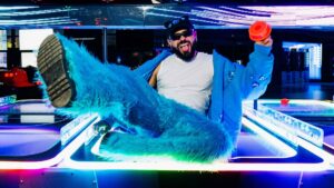 «PARTO»: Ο Akylas παρουσιάζει το εντυπωσιακό video clip για το νέο τραγούδι του που θα συζητηθεί (vid)
