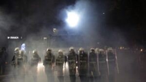 Επεισόδια στην Αλβανία: Πλήρης διαλεύκανση για τον τραυματία ομογενή ζητάει το  ΥΠΕΞ – “Μηδενική ανοχή στην «άμυαλη συμμορία με τους μύες»” λέει ο Ράμα