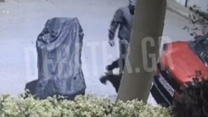 Άλιμος: Δείτε κλοπή αυτοκινήτου μέσα σε ένα λεπτό έξω από το σπίτι του ιδιοκτήτη (βίντεο)