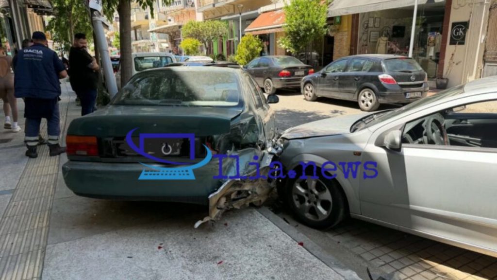 Τρόμος στην Αμαλιάδα: Όχημα προσέκρουσε σε σταθμευμένα αυτοκίνητα (Φωτογραφίες)