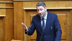 Ανδρουλάκης για Ταγαρά: Υπήρξε ένας μετριοπαθής πολιτικός που τίμησε το Κοινοβούλιο με τη στάση του