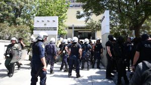 Αντιπρύτανης ΑΠΘ: “Η συντριπτική πλειονότητα ζητά πανεπιστημιακή αστυνομία και κάμερες”