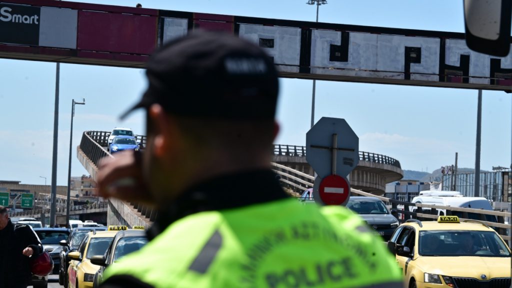 Η ΕΛΑΣ προειδοποιεί για την αποστολή μηνυμάτων με δήθεν κλήσεις της Τροχαίας – “Μην πατάτε το link”