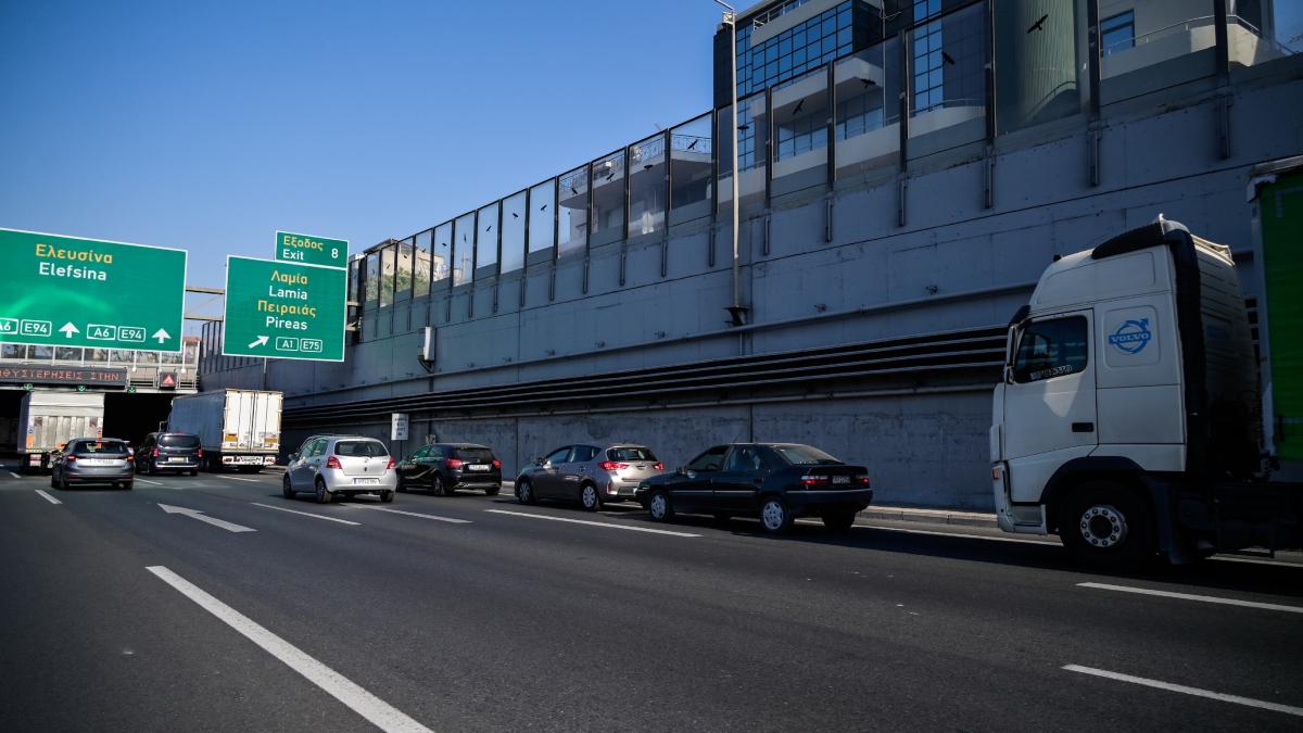 Κυκλοφοριακές ρυθμίσεις στην Αττική Οδό από το βράδυ της Δευτέρας έως το πρωί της Τρίτης