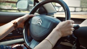 H Citroen επαναφέρει στην ζωή έναν θρύλο με την επιστροφή του θρυλικού 2CV