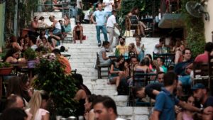 ΠΟΕΣΕ: Μείωση 1,9% στον τζίρο της εστίασης το α’ τρίμηνο του 2026 – Ανησυχεί ο κλάδος