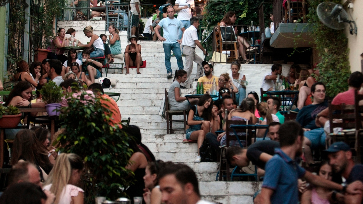 ΠΟΕΣΕ: Μείωση 1,9% στον τζίρο της εστίασης το α’ τρίμηνο του 2026 – Ανησυχεί ο κλάδος