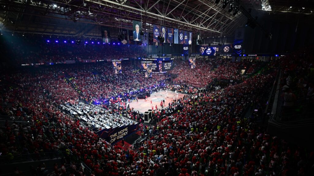 ΕΛΑΣ – τελικός Final 4: 12 συλλήψεις στους ελέγχους στο ΟΑΚΑ – 110 προσαγωγές για άτομα χωρίς εισιτήριο