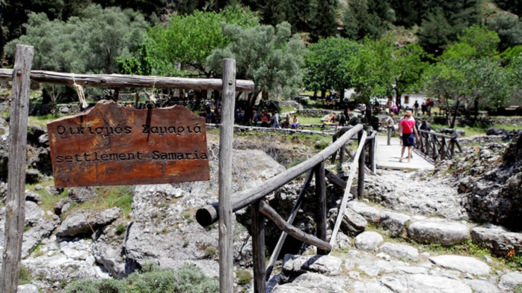 Έχει καθυστερήσει να ανοίξει το Φαράγγι της Σαμαριάς – «Μέχρι πριν λίγες ημέρες το νερό έφτανε τα 2-3 μέτρα» λέει ο Λέκκας