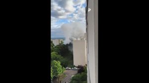 Γαλλία: Τρεις άνθρωποι νεκροί μετά από φωτιά σε πολυκατοικία στη Λυών – Τι εξετάζουν οι Αρχές (Βίντεο)